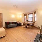 Garden Flat With A Heath Views & London Skyline