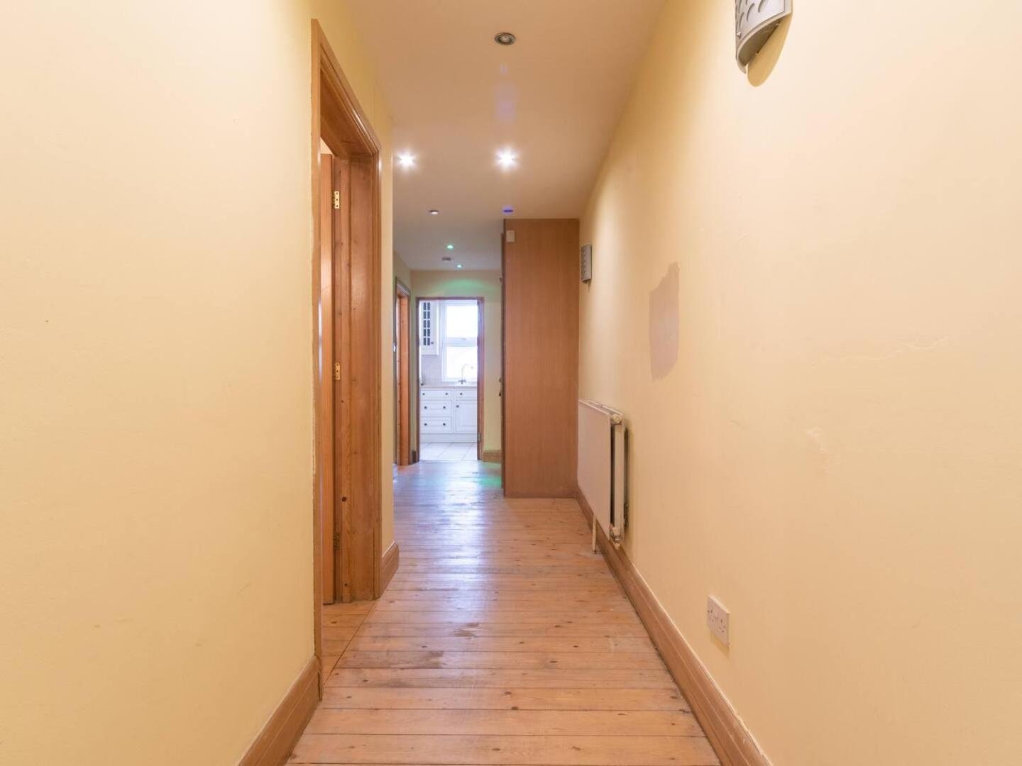 Garden Flat With A Heath Views & Skyline * Londra